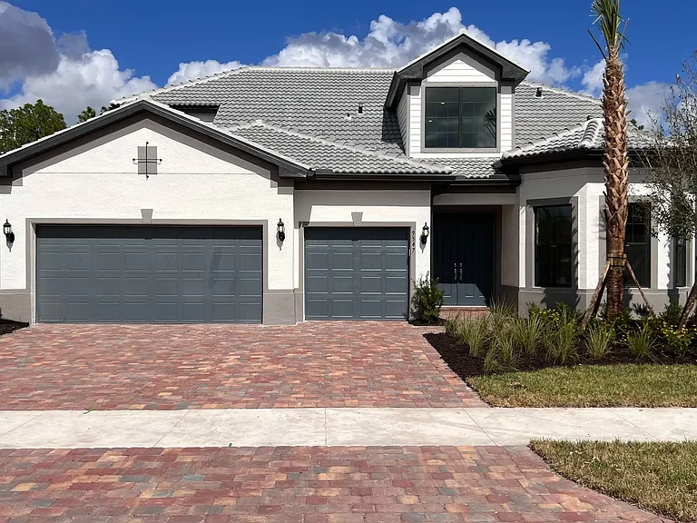 9547 Curlew Dr — Photo 2
