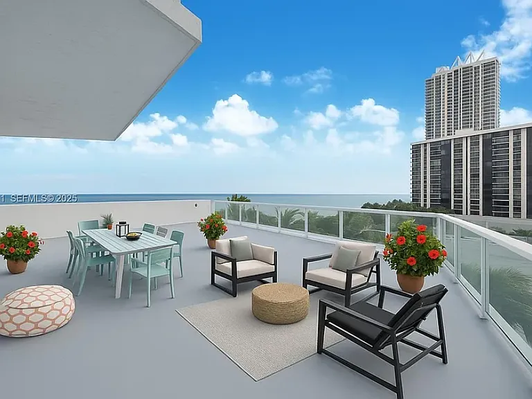 6515 Collins Ave #605 — Photo 2
