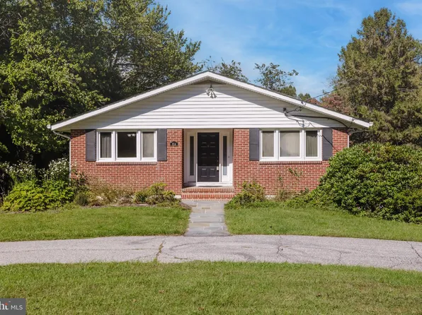 814 W Padonia Rd, Cockeysville, MD 21030