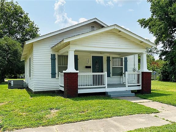 2nd image of 207 & 205 E Antelope St