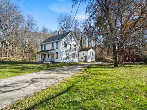 338 Maple St, Hinsdale, MA 01235