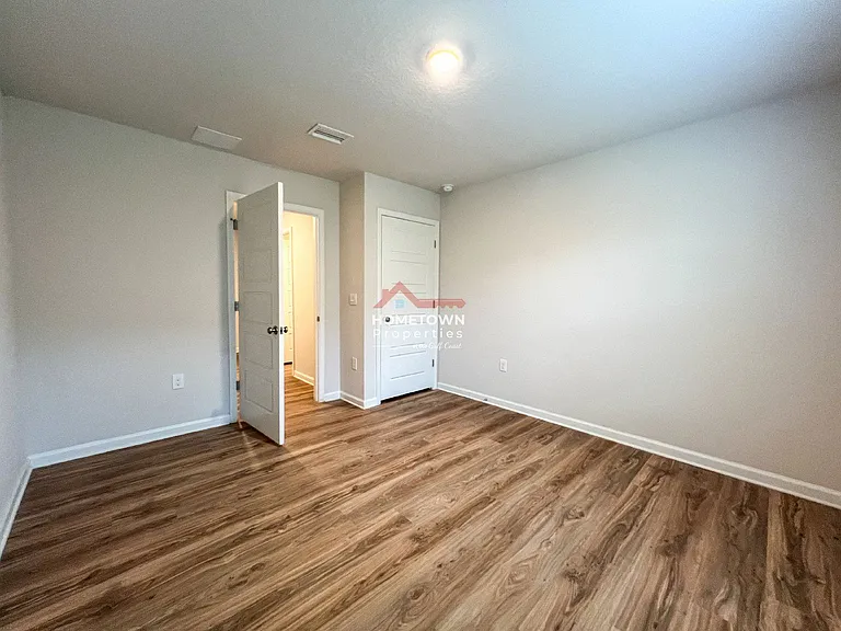 6351 Burrow Ln — Photo 18