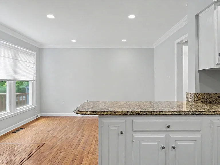 1106 Arcola Ave — Photo 38