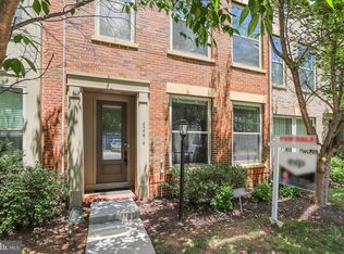 42274 Hampton Woods Ter, Ashburn, VA 20148