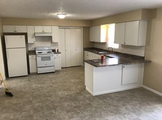 1315 E Rockhill St, Springfield, MO 65804