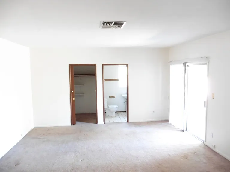 5723 Stansbury Ave #1 — Photo 18