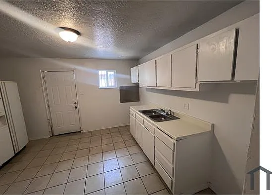 2 bed, 900 sqft, $1,149 — Photo 3