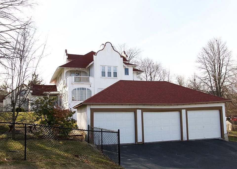 47 Heywood St, Worcester, MA 01604 Zillow