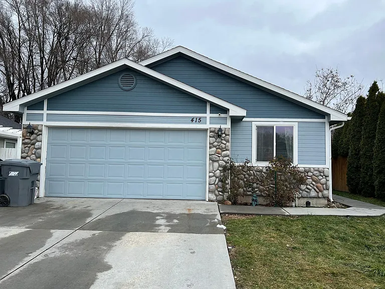 415 Augustina Ct — Photo 1