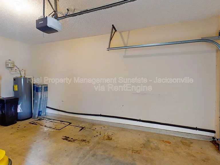 4298 Ellipse Dr — Photo 16