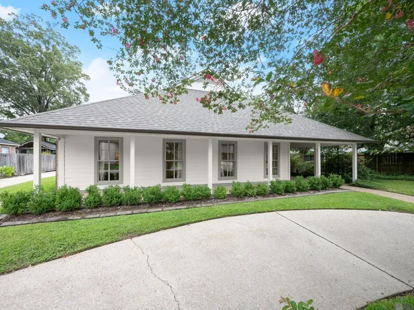 2109 Fairway Dr, Baton Rouge, LA 70809