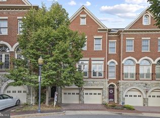 5247 Bessley Pl, Alexandria, VA 22304