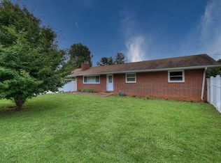 2841 Woodhill Dr, Johnson City, TN 37604