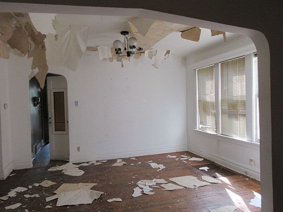 5th image of 916 N Humphrey Ave