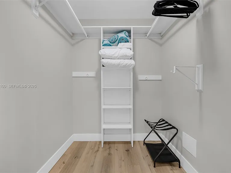 1204 NE 7th St — Photo 20