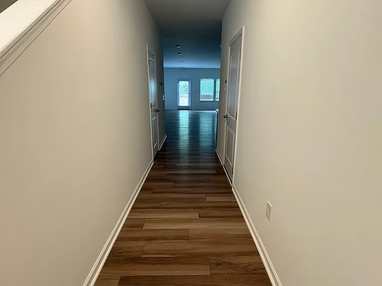 5104 Cambrey Dr — Photo 3
