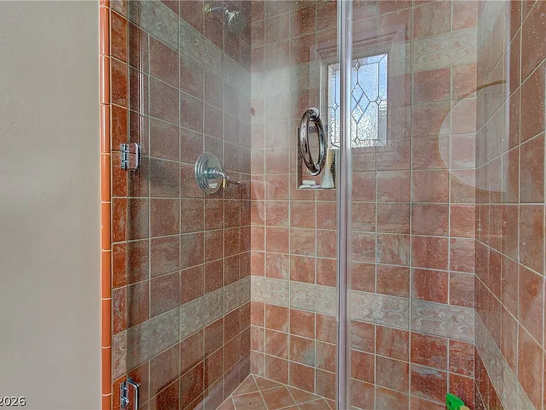8628 Scarsdale Dr — Photo 36