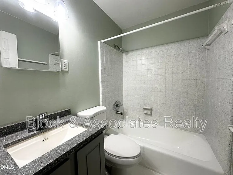 4808 Blue Bird Ct #D — Photo 7