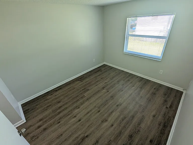 3031-3045 Springfield Ln #3033 — Photo 18