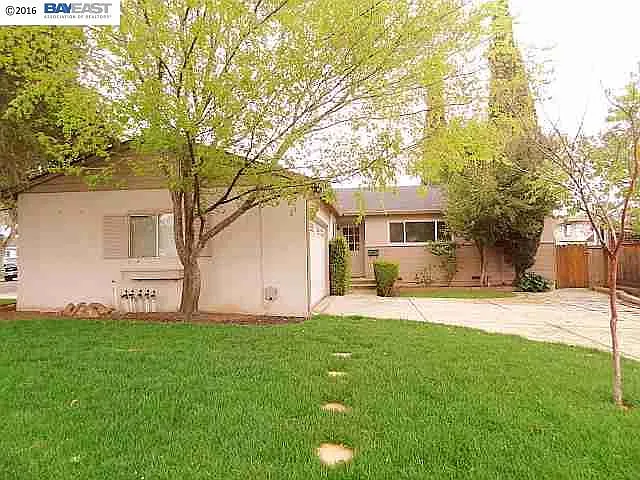 3185 Callaghan St photo 1