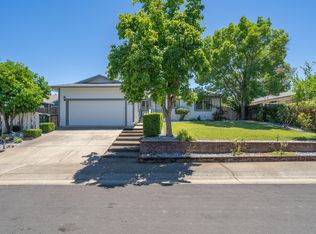 1043 Goodview Way, Redding, CA 96003