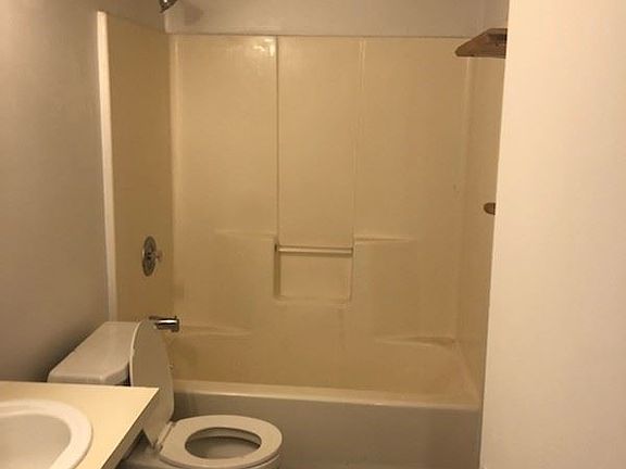 5th image of 311 N Emerson Ave APT 5