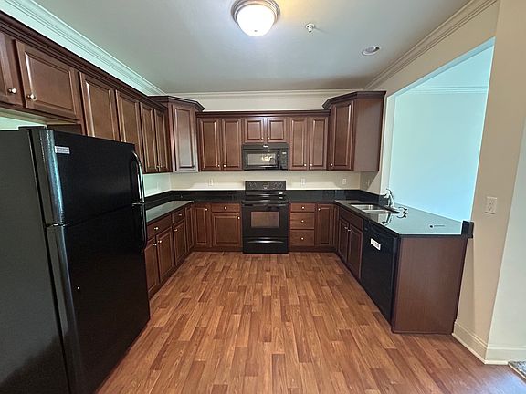 3rd image of 1963 Chloe Cir