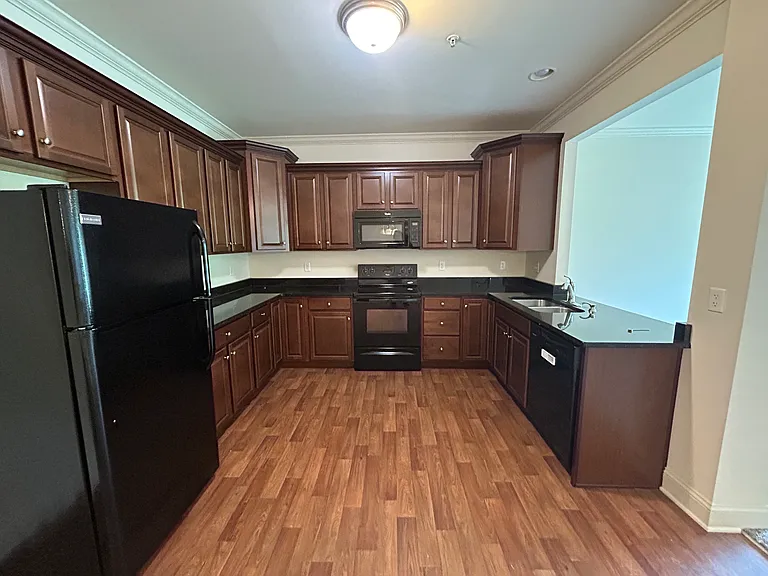 1963 Chloe Cir — Photo 3