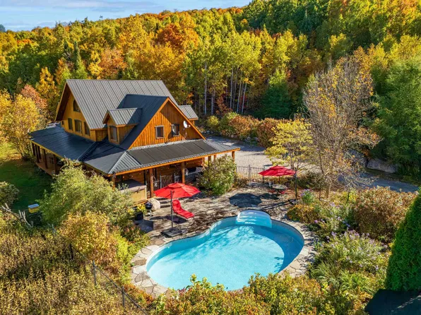 401 Avenue De Laglise Lac Drs, Acorces, QC J0W 1H0