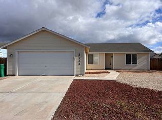 122 Prairie Ln, Fernley, NV 89408