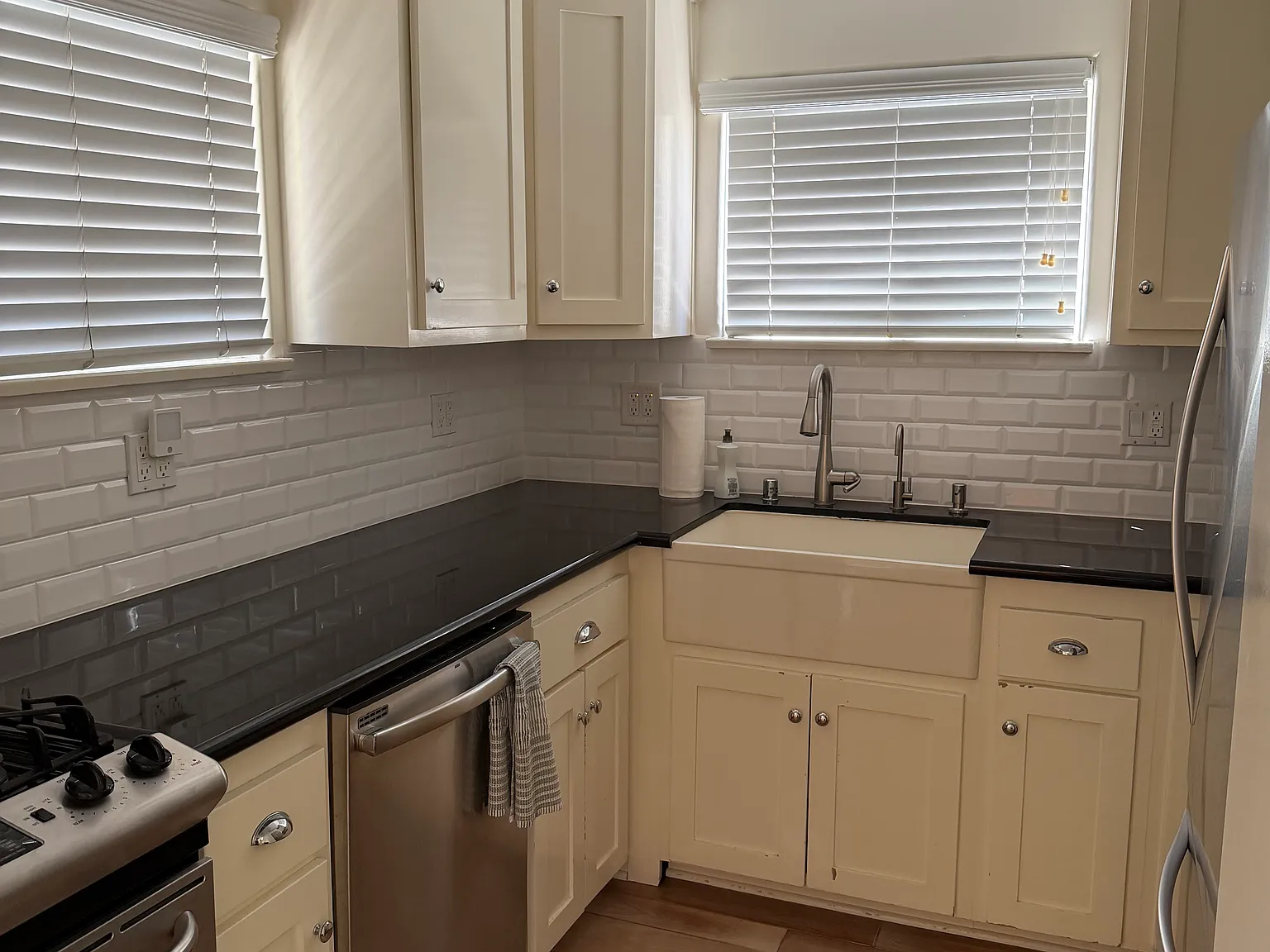 Studio, 539 sqft, $2,850 — Photo 2