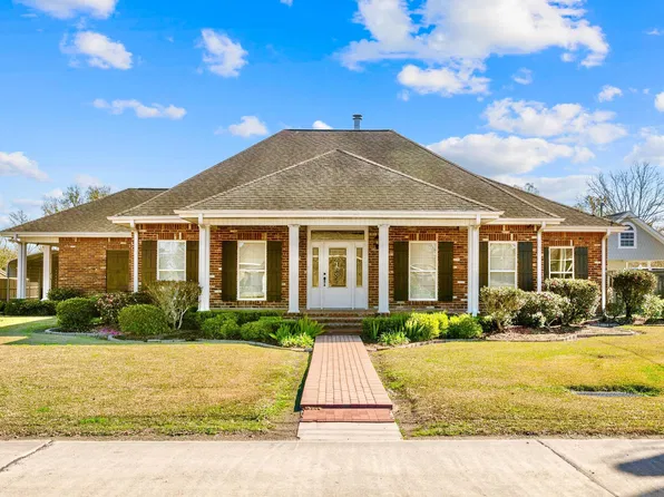 627 Parkside Dr, Thibodaux, LA 70301