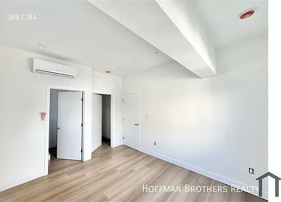 1135 S Doheny Dr #7 — Photo 6