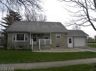 619 Maple St, Chenoa, IL 61726