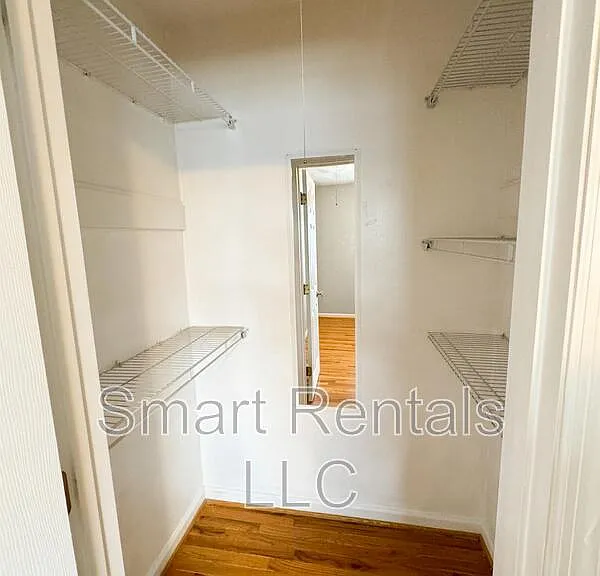 2705 Laclede Station Rd — Photo 10