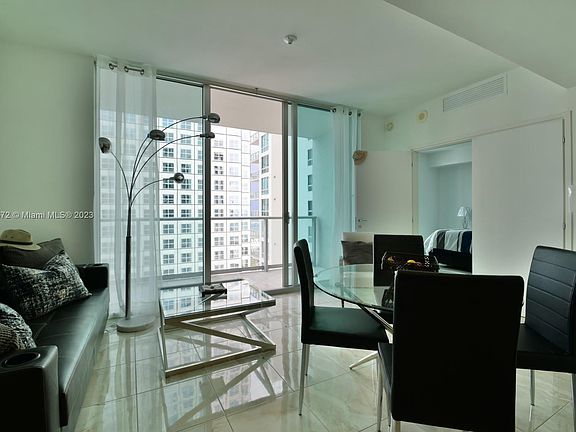 2nd image of 300 S Biscayne Blvd #T-3103