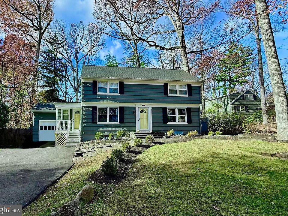 1st image of 294 Mount Lucas Rd