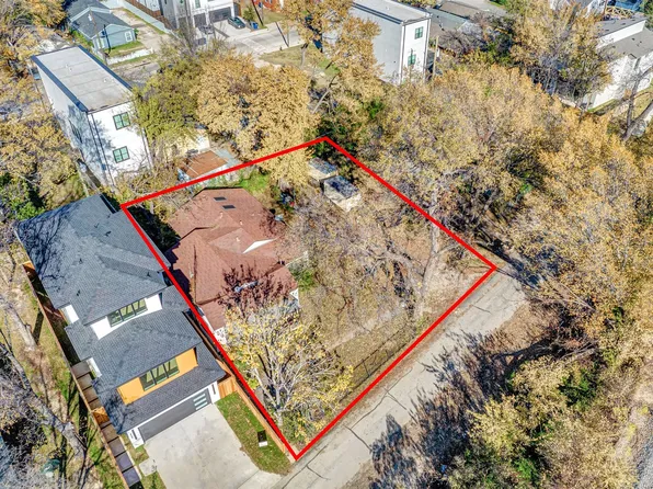 917 Walkway St, Dallas, TX 75212