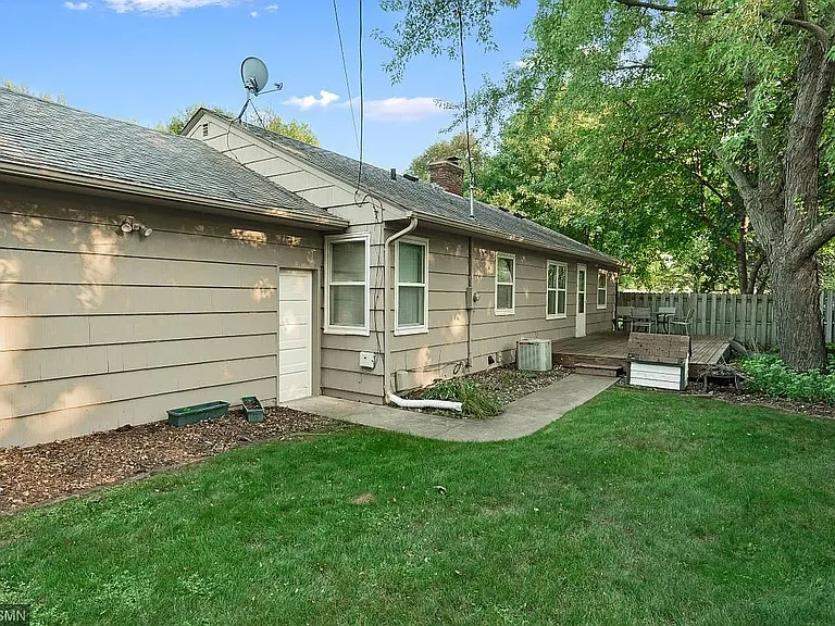 5524 Warwick Pl — Photo 15