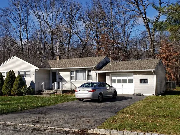 30 Holmdel Rd, Parsippany, NJ 07054
