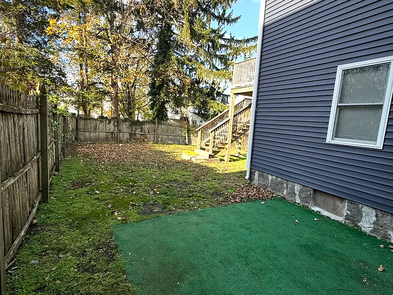 26 Brewer St #1 — Photo 10