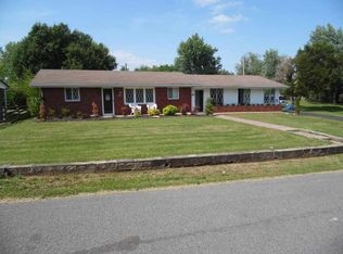 213 E 19th St, Benton, KY 42025
