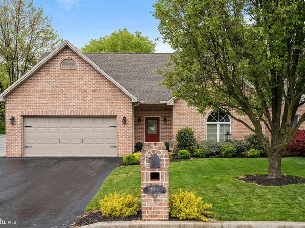 19 Truman St, Palmyra, PA 17078