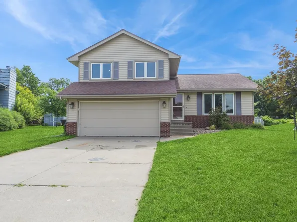 121 SW Meadowlark Ct, Ankeny, IA 50023