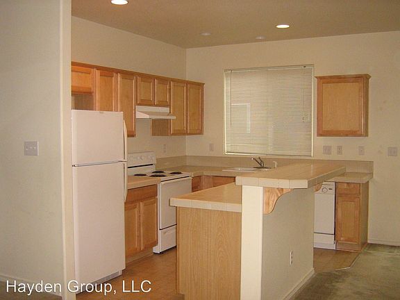 3rd image of 4629 SE Teakwood St