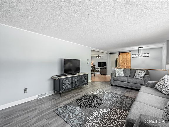 5th image of 1111 Northshore Dr