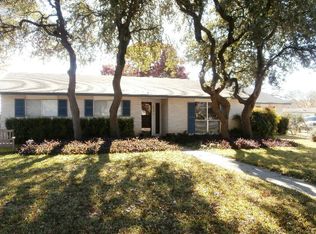 633 Dorothy Jo Cres, Uvalde, TX 78801