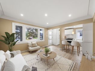 260 W 16th St, Hamilton, ON L9C 4C6