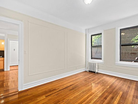 3rd image of 8346 118th St APT 4D