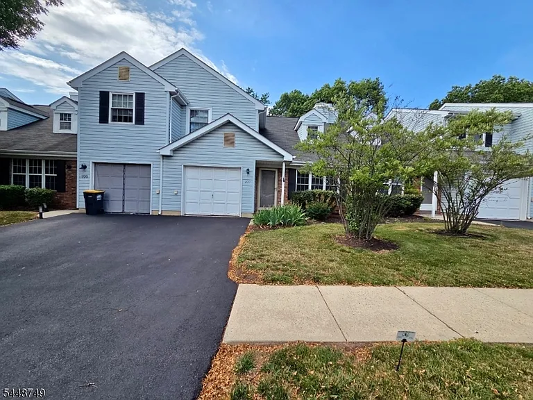 200 Bamburgh Ct — Photo 24